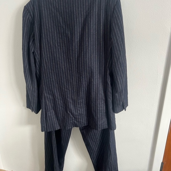 Ermenegildo Zegna Navy Wool Suit, size XL (54-56) - Picture 6 of 12